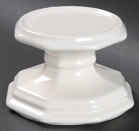 Heritage White Pillar Candleholder