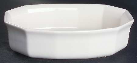 Heritage White 9" Oval Baker