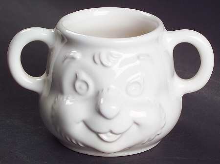 Heritage White Child's Mug