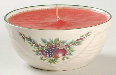 Holly Joy Basket Lite W/Candle Wax