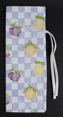 Hopscotch (Fruit) Linen Wine Bottle Holder