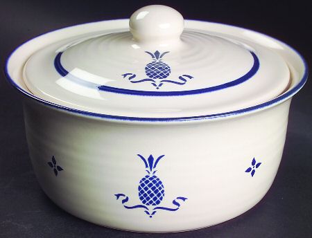 Hospitality 2 Qt Round Covered Casserole