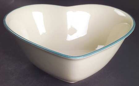 Juniper 8" Heart Shaped Bowl