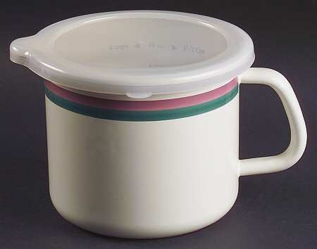 Juniper 4-In-1 Metal Measuring Cup with Plastic Lid