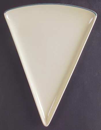 Juniper Triangular Shape Slice Plate