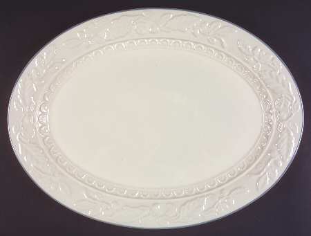 Juniper 18" Embossed Oval Serving Platter