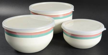 Juniper 3 Pc Metal Bowl & Plastic Lid (5 3/4", 7", 7 3/4")