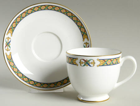 Keltie Footed Cup & Saucer Set