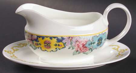 Madelaine Gravy Boat & Underplate