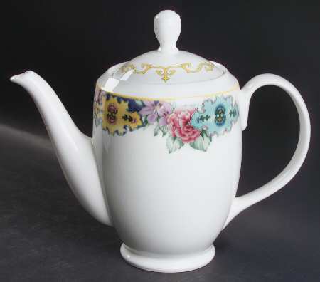 Madelaine Coffee Pot & Lid