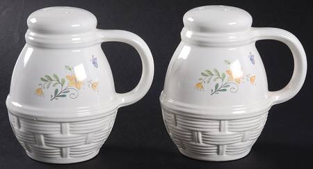 Meadow Lane Stove Top Salt & Pepper Set