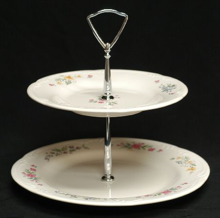 Meadow Lane 2 Tiered Serving Tray (Dinner & Salad Plate)