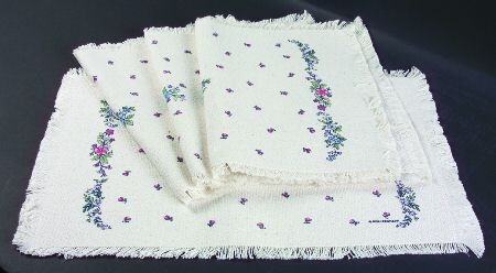 Meadow Lane Cloth Placemat - Set of 4