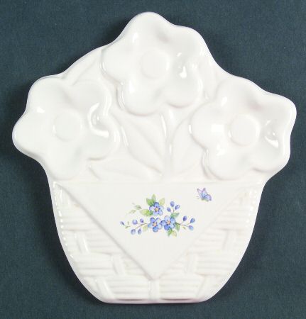 Meadow Lane Sculpted Trivet