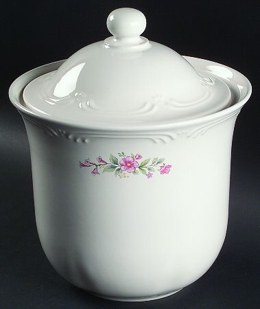 Meadow Lane Extra Large Canister & Lid