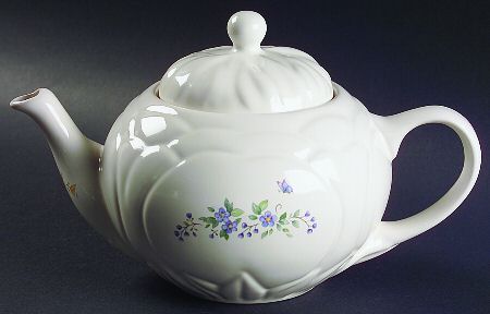 Meadow Lane Teapot & Lid by Pfaltzgraff