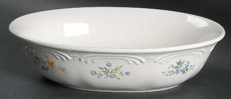 Meadow Lane 10" Oval Vegetable Bowl by Pfaltzgraff