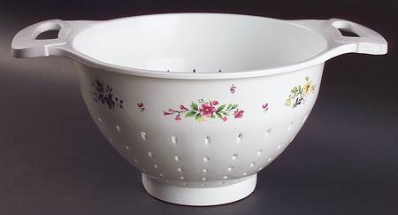 Meadow Lane Melamine Colander