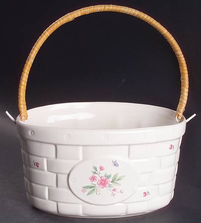 Meadow Lane Medium Basket with Handle