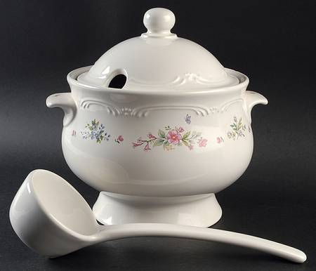 Meadow Lane Tureen & Lid w/Ladle