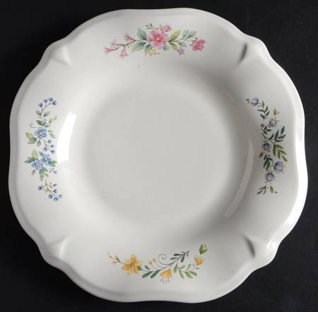 Meadow Lane Sculpted Luncheon Plate