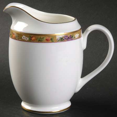 Minuet Creamer