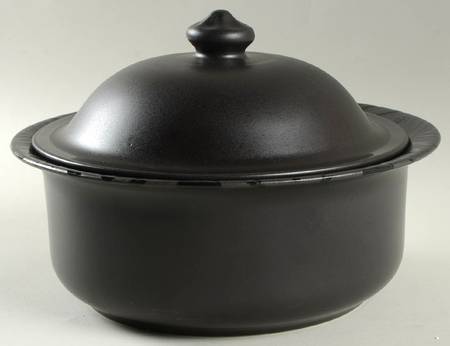 Midnight Sun 2 Qt Round Covered Casserole