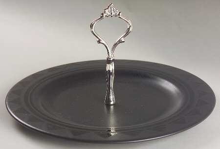 Midnight Sun Round Serving Plate with Handle (DP)