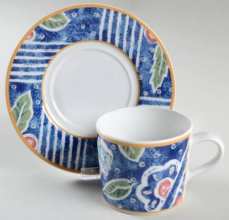 Montage Flat Cup & Saucer Set