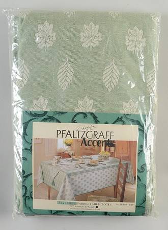 Naturewood 70" Round Tablecloth