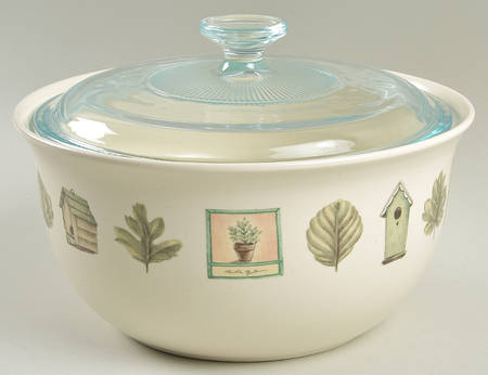 Naturewood 3 Qt Round Covered Casserole with Glass Lid