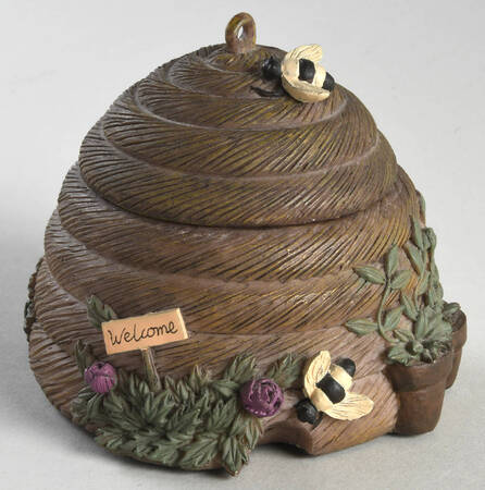 Naturewood Beehive Candleholder & Lid