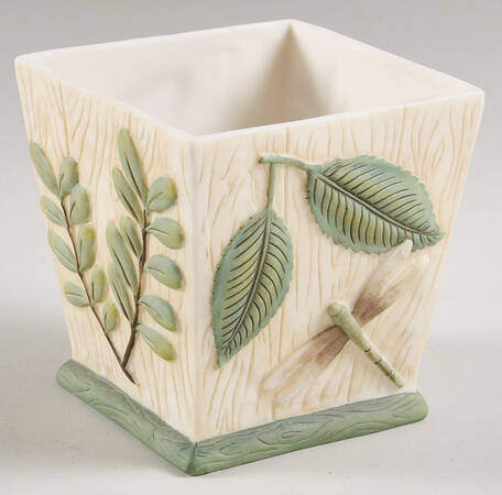 Naturewood Figural Candy Jar No Lid