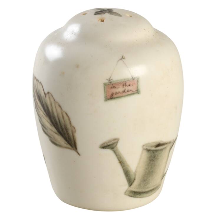 Naturewood Pepper Shaker by Pfaltzgraff
