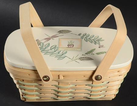 Naturewood Wicker Basket & Wood Lid