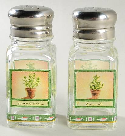 Naturewood Glassware Salt and Pepper Set