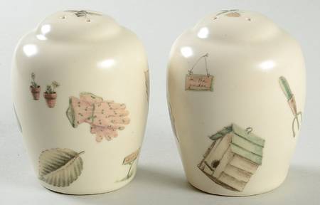 Naturewood Salt & Pepper Set
