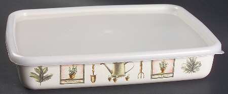 Naturewood 1" Rectangular Metal Baker with Plastic Lid