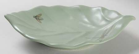 Naturewood 9" Leaf Dish by Pfaltzgraff