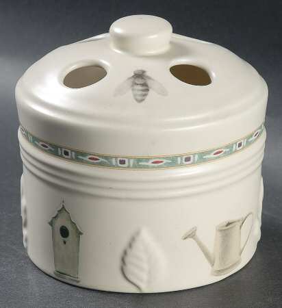 Naturewood Toothbrush Holder by Pfaltzgraff