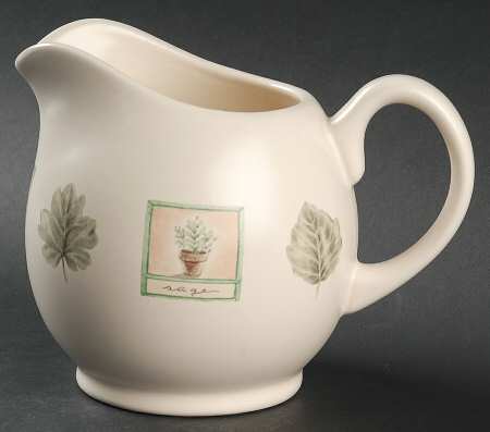 Naturewood Gravy/Sauce Pitcher