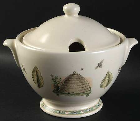 Naturewood Mini Tureen & Lid by Pfaltzgraff