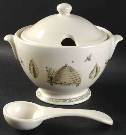 Naturewood Mini Tureen w/Lid & Ladle