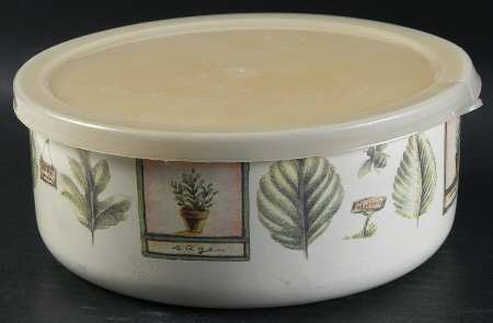 Naturewood 71/4" Metal Bowl W/Plastic Lid