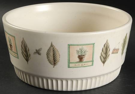 Naturewood 7" Round Baker