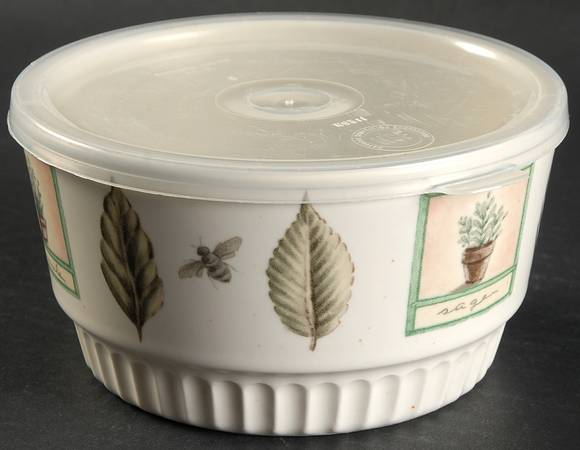 Naturewood 5" Round Baker & Plastic Lid