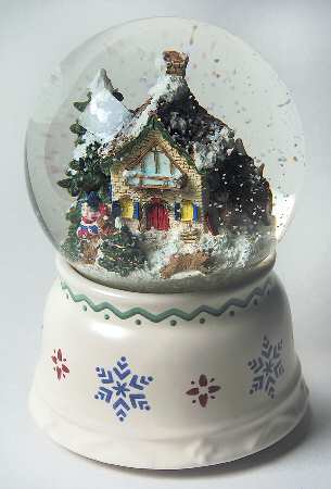 Nordic Christmas Snow Globe