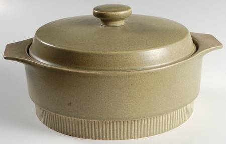 Nordic Green Round Covered Vegetable