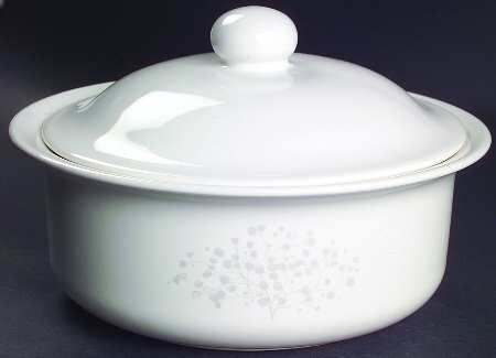 Nuance 2 Qt Round Covered Casserole