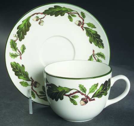 Oak Leaves Flat Cup & Saucer Set